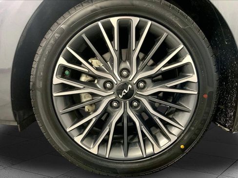 Certified 2024 Kia Forte GT-Line w/ GT-Line Premium Package FWD image 9