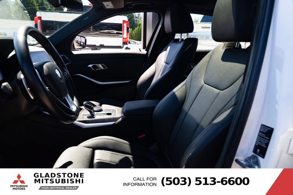 Used 2020 BMW 330i Sedan w/ Convenience Package RWD image 19