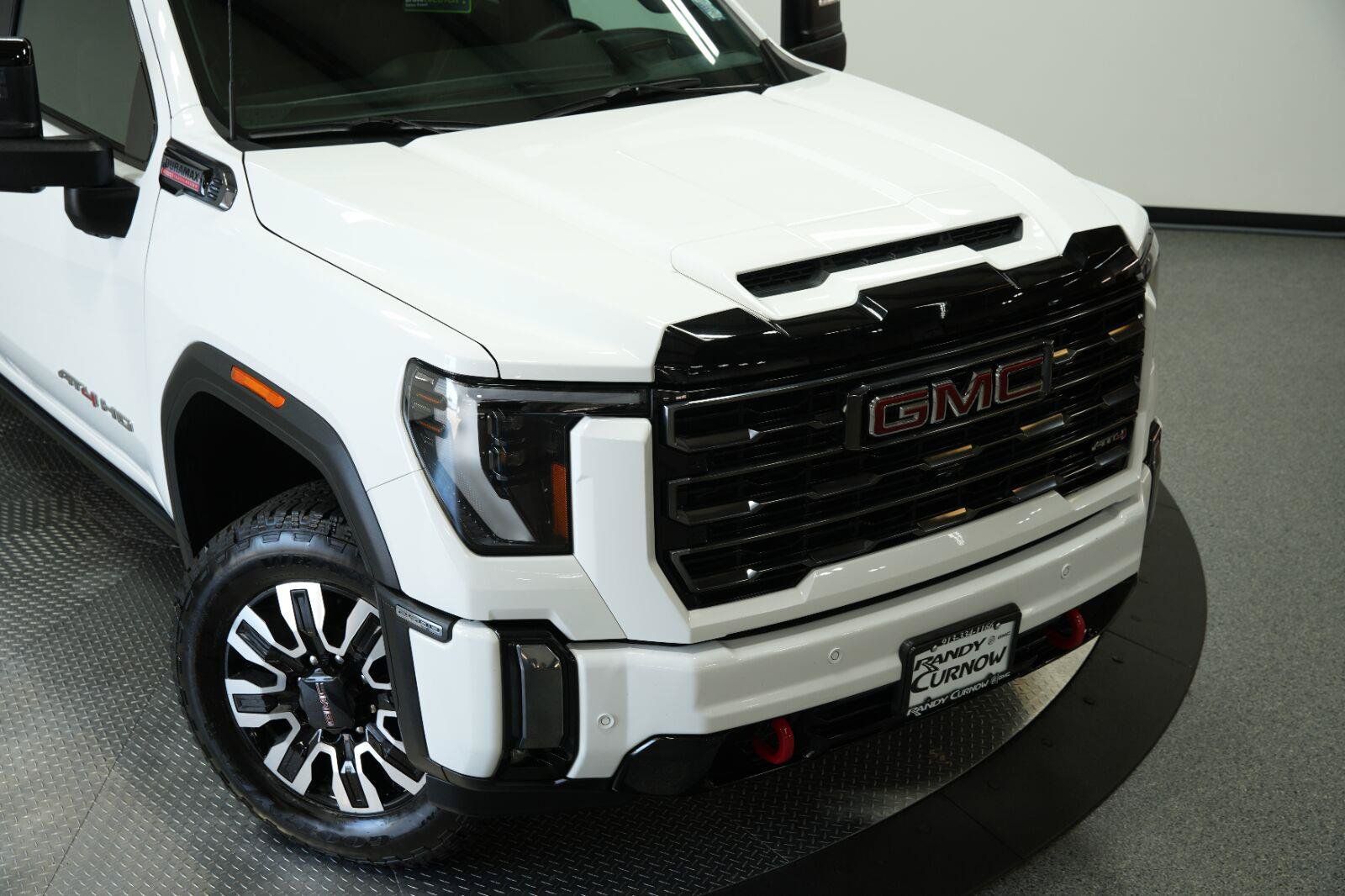 Used 2024 GMC Sierra 2500 AT4 w/ AT4 Premium Plus Package AWD/4WD image 61