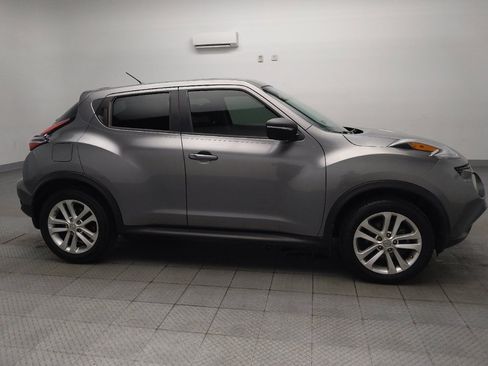Used 2015 Nissan Juke S FWD image 11