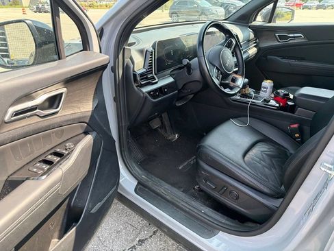 Used 2025 Kia Sportage X-Line AWD/4WD image 11