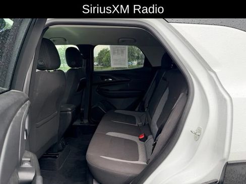 Used 2021 Chevrolet TrailBlazer LT FWD image 9
