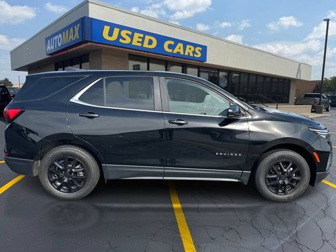 Used 2024 Chevrolet Equinox LT AWD/4WD image 2