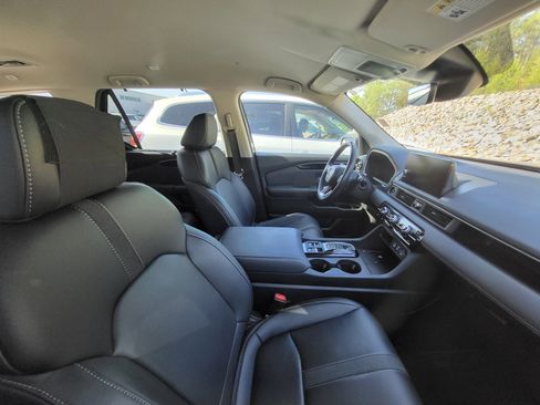 Used 2024 Honda Pilot EX-L image 8