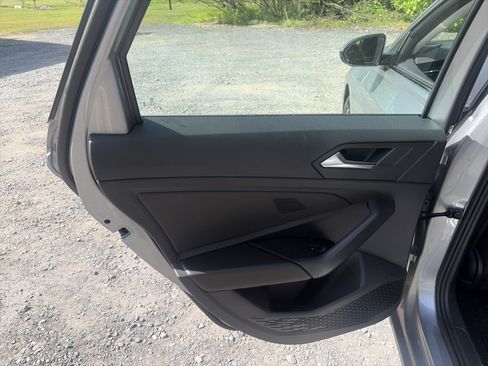 Used 2025 Volkswagen Jetta S FWD image 17