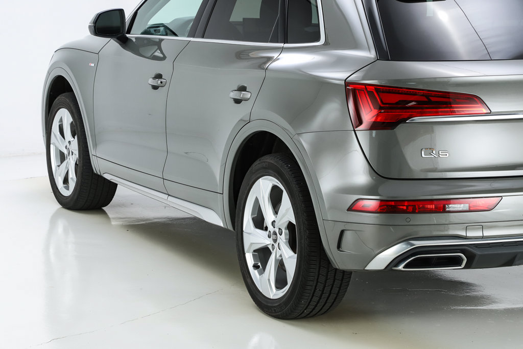 Used 2023 Audi Q5 2.0T Premium Plus w/ Premium Plus Package AWD/4WD image 12