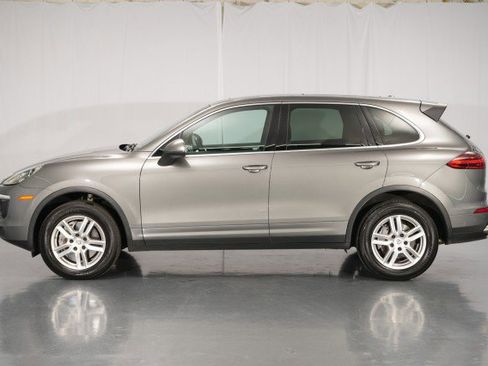Used 2016 Porsche Cayenne image 2