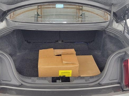 Used 2017 Ford Mustang Premium image 30