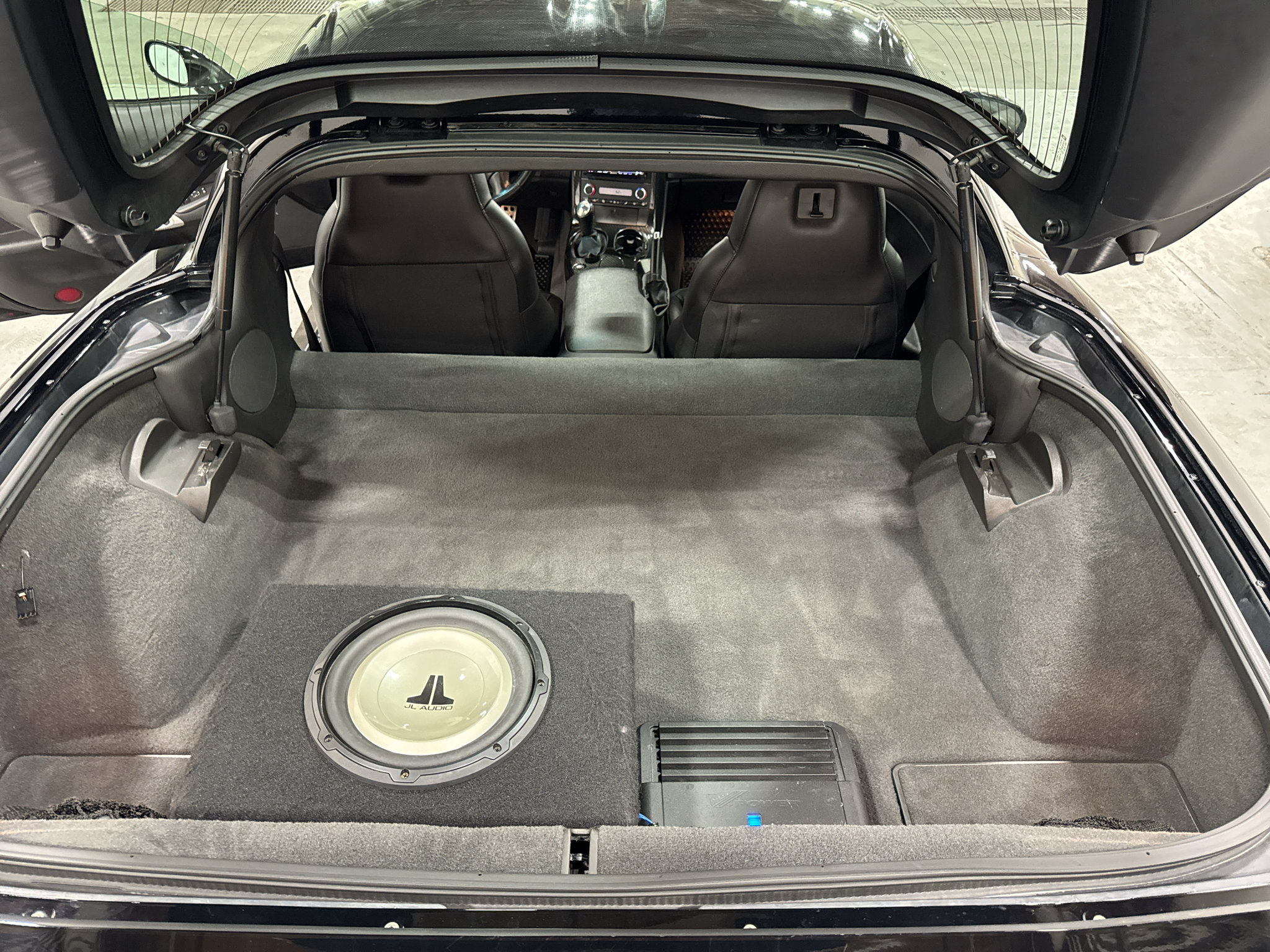 Used 2005 Chevrolet Corvette Coupe w/ Preferred Equipment Group RWD image 18
