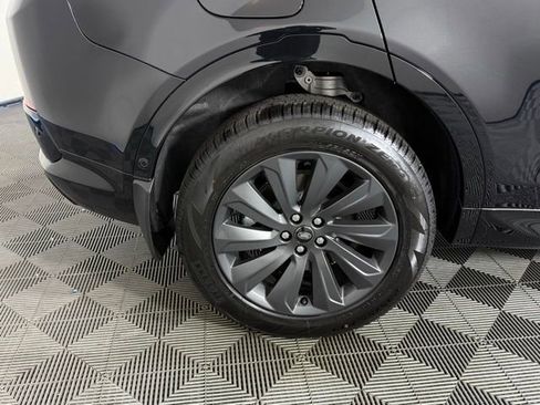 New 2025 Land Rover Discovery Sport S image 14