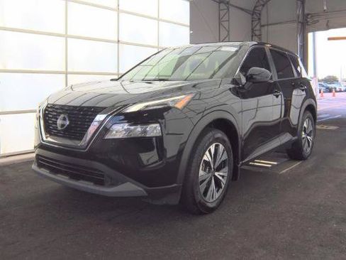 Used 2023 Nissan Rogue SV FWD image 1