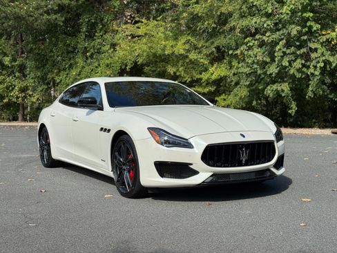 Used 2021 Maserati Quattroporte S GranSport Q4 image 16