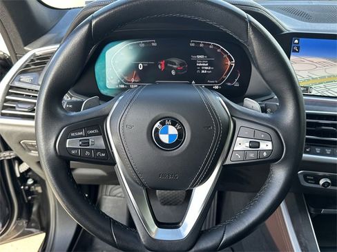 Used 2022 BMW X5 sDrive40i w/ Premium Package image 11