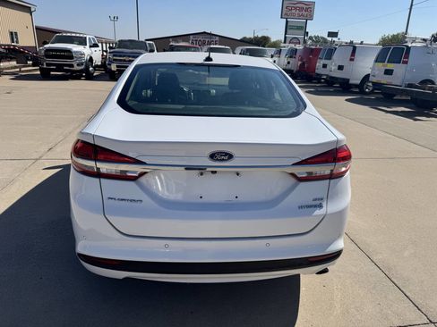 Used 2018 Ford Fusion SE w/ Equipment Group 602A image 6