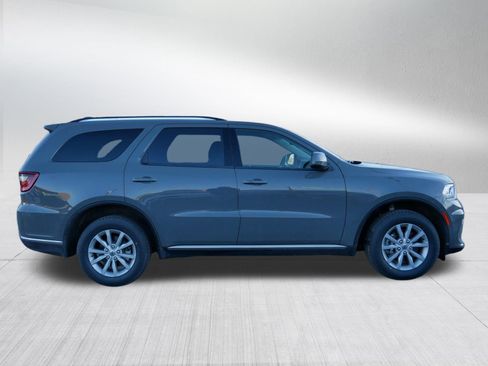 Used 2022 Dodge Durango SXT image 8