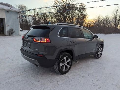 Used 2020 Jeep Cherokee Limited image 3
