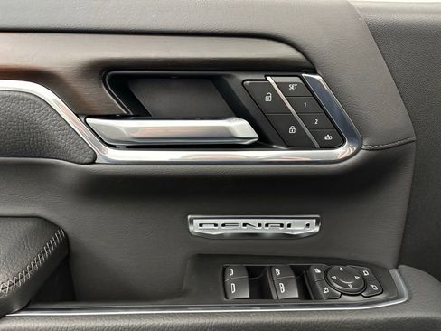 New 2026 GMC Sierra 1500 Denali w/ Denali Reserve Package image 18