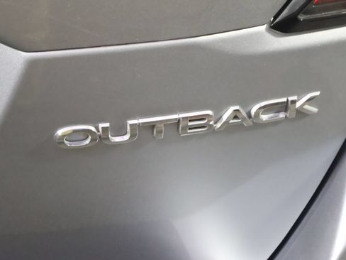 Used 2020 Subaru Outback Limited AWD/4WD image 9