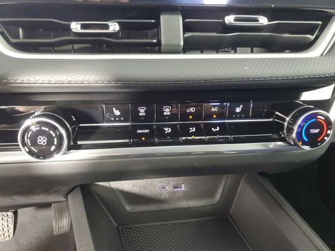 New 2026 Chevrolet Equinox LT FWD image 19