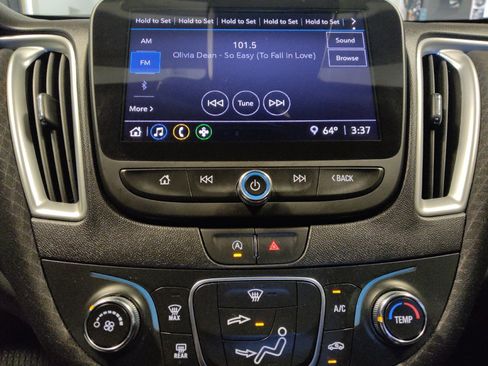 Used 2023 Chevrolet Malibu LS FWD image 25