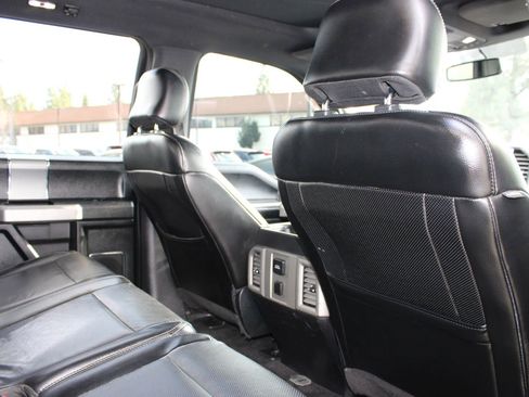 Used 2015 Ford F150 Lariat image 13