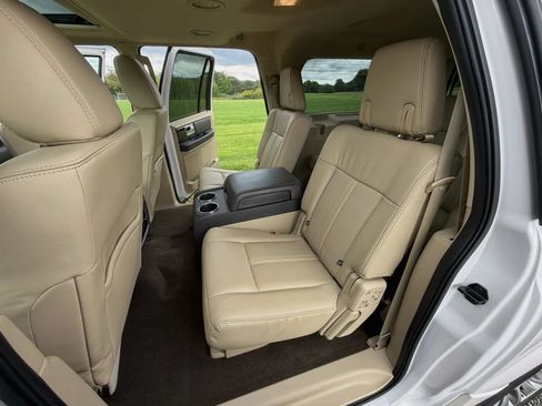 Used 2015 Lincoln Navigator L 4WD w/ Equipment Group 101A Reserve image 59
