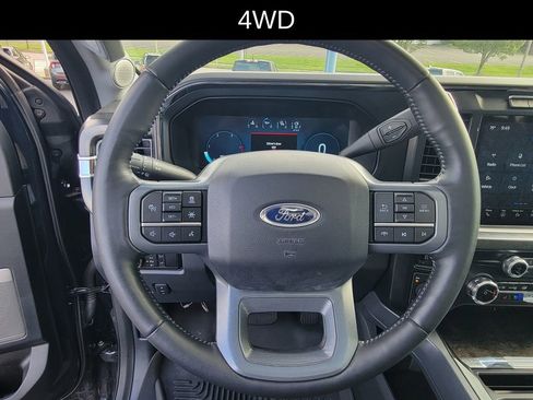Used 2024 Ford F250 Lariat w/ Lariat Ultimate Package AWD/4WD image 19