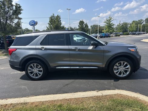 Certified 2023 Ford Explorer XLT w/ Equipment Group 202A image 2