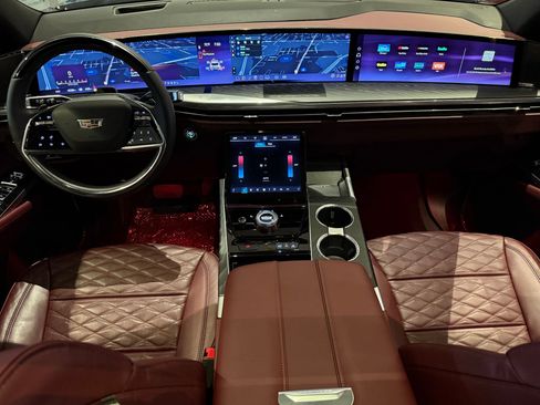 New 2025 Cadillac Escalade ESV Premium Luxury w/ Touring Package image 13