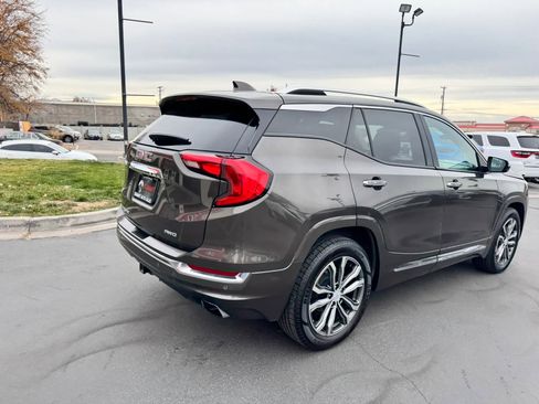 Used 2019 GMC Terrain Denali image 4