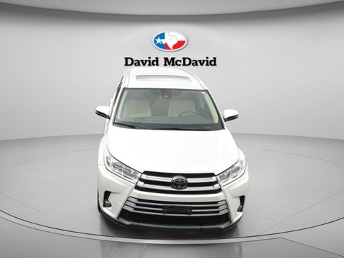 Used 2017 Toyota Highlander XLE AWD/4WD image 37