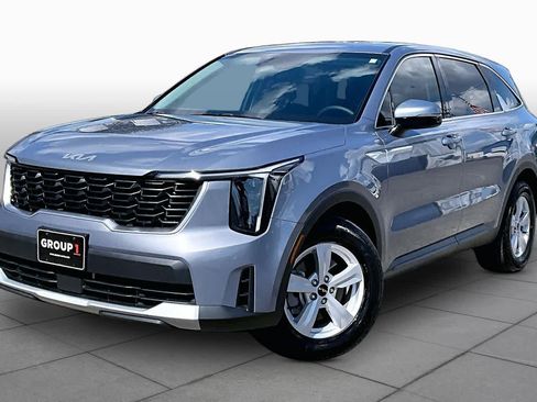 Used 2025 Kia Sorento LX FWD image 38