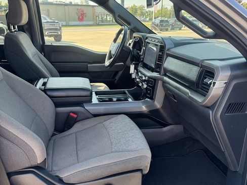 Used 2024 Ford F150 XLT w/ Mobile Office Package image 9