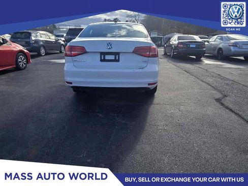 Used 2015 Volkswagen Jetta SE image 6