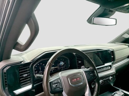 Used 2023 GMC Sierra 1500 SLT AWD/4WD image 12