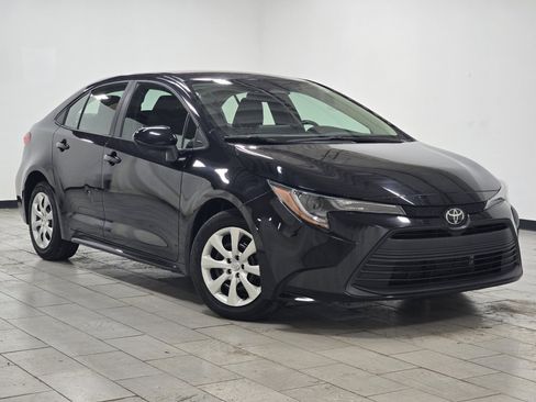 Certified 2024 Toyota Corolla LE image 2