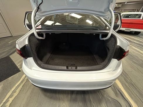 Used 2021 Volkswagen Jetta GLI Autobahn FWD image 42