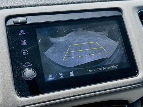 Used 2019 Honda HR-V EX image 13