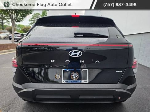 Used 2024 Hyundai Kona SEL w/ Convenience Package AWD/4WD image 4