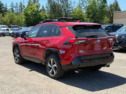 Used 2021 Toyota RAV4 SE w/ Weather & Moonroof Package
