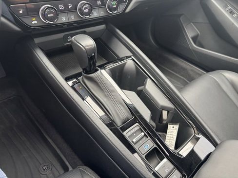 Used 2023 Honda Accord EX-L image 12
