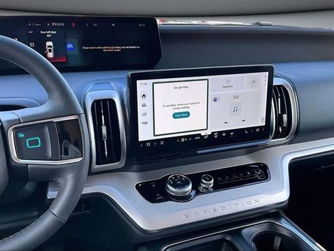 New 2025 Ford Expedition Active image 6