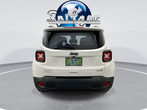 Used 2021 Jeep Renegade Latitude image 9