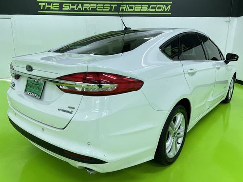 Used 2018 Ford Fusion SE FWD image 17