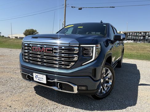 Used 2025 GMC Sierra 1500 Denali w/ Denali Reserve Package AWD/4WD image 1