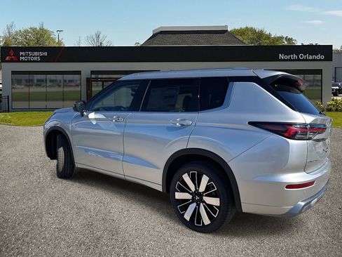 New 2026 Mitsubishi Outlander SEL FWD image 3