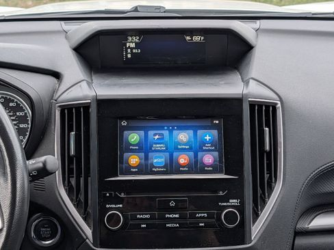 Used 2019 Subaru Forester Premium image 17