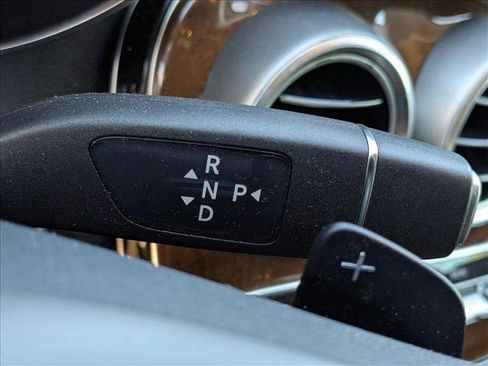 Used 2018 Mercedes-Benz GLC 300 4MATIC image 10