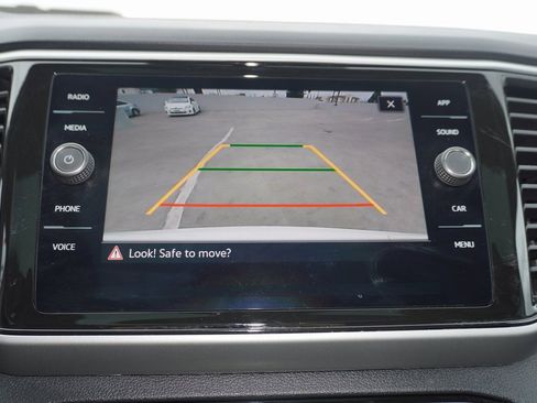 Used 2022 Volkswagen Atlas SE image 18