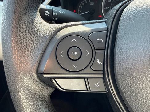 Used 2022 Toyota Corolla LE FWD image 21